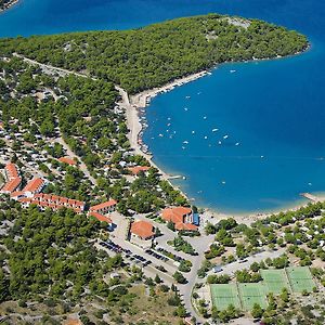 Victoria Mobilehome Jezera Village Holiday Resort